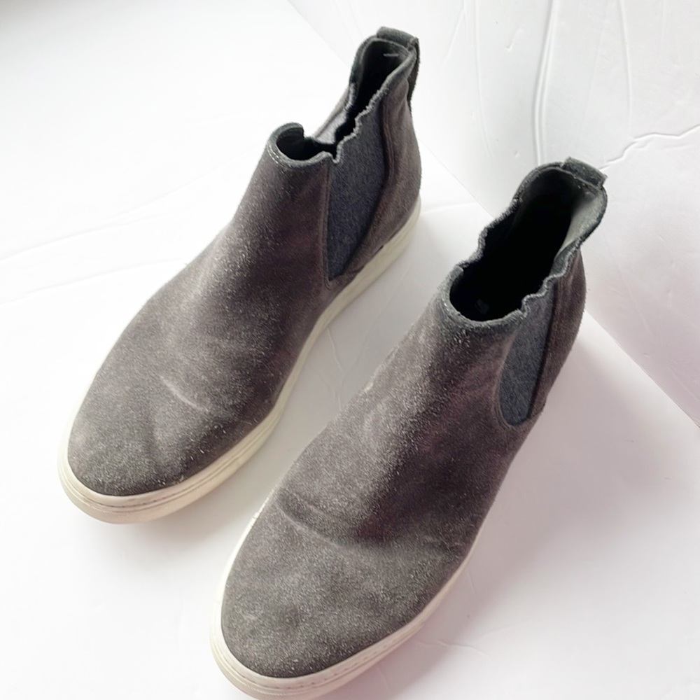 Vince Suede Slip On Newlyn High Top Sneaker
VINCE